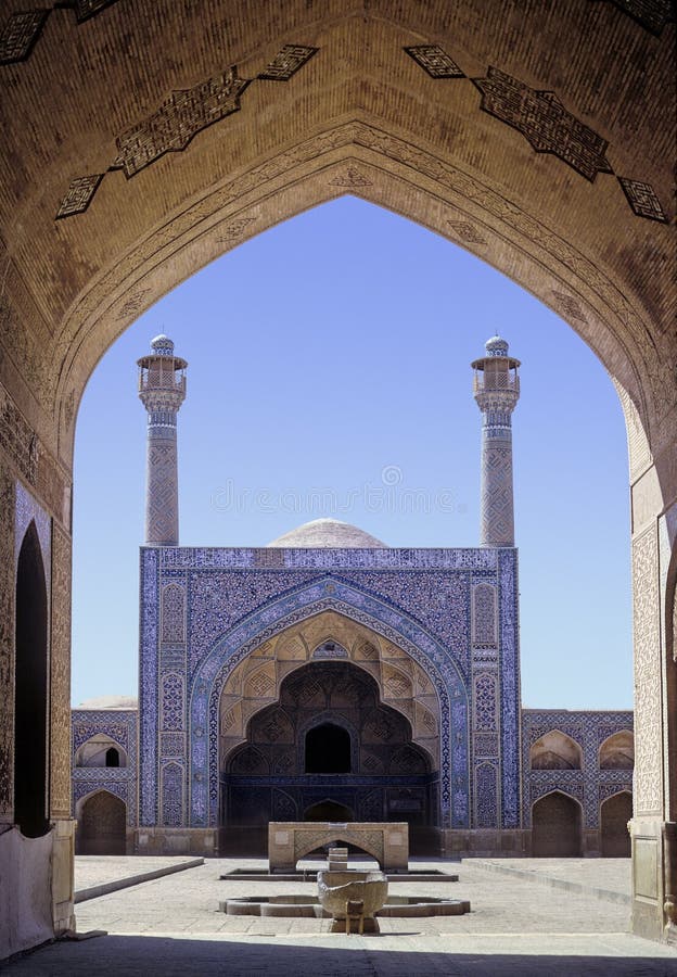 V pátek mešity v Isfahan, Írán.