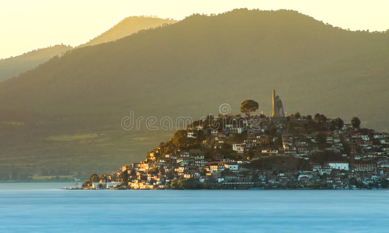 Isla de Janitzio, Patzcuaro, Michoacan, México imagen de archivo libre de regalías Isla de Janitzio, Patzcuaro, Michoacan, México imagen de archivo libre de regalías