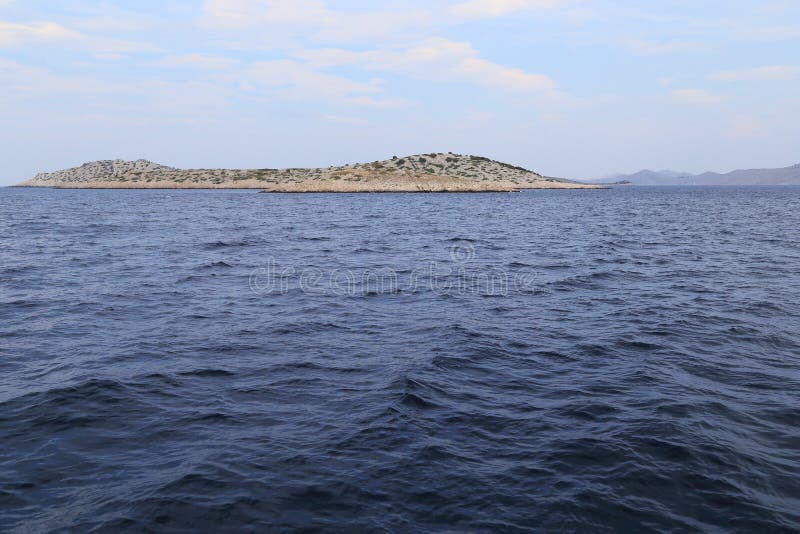 Isla deshabitada del archipiélago de Kornati, Croacia fotos de archivo Isla deshabitada del archipiélago de Kornati, Croacia fotos de archivo