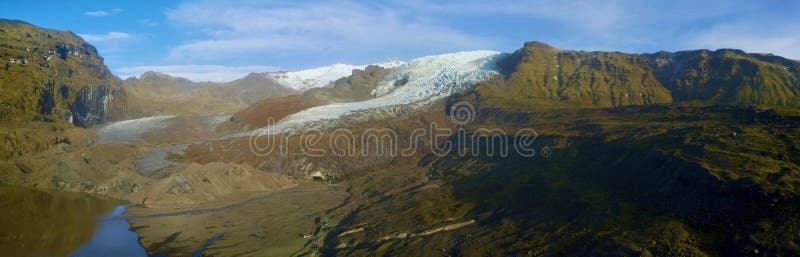 Island Glacier Höhle eine Vogelperspektive aus der Drohne stockfotos Island Glacier Höhle eine Vogelperspektive aus der Drohne stockfotos