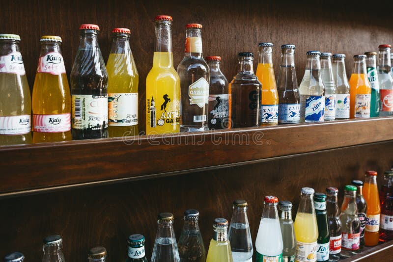 Shelf with many different non-alcoholic and alcoholic drinks royalty free stock photos Shelf with many different non-alcoholic and alcoholic drinks royalty free stock photos