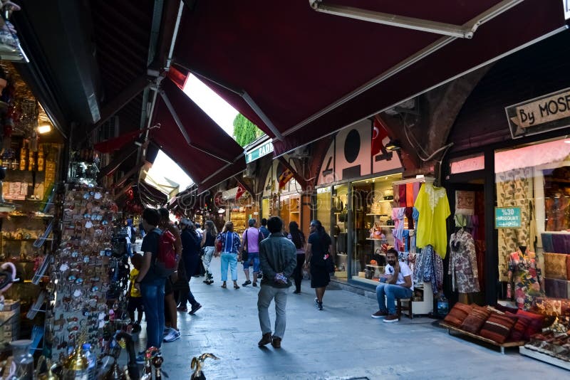 Turkish Bags on Grand Bazaar Stock Image - Image of handmade, accessories:  114043339