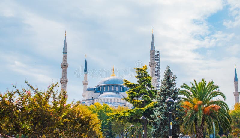 Istanbul показывает время путешествия по городу стоковая фотография