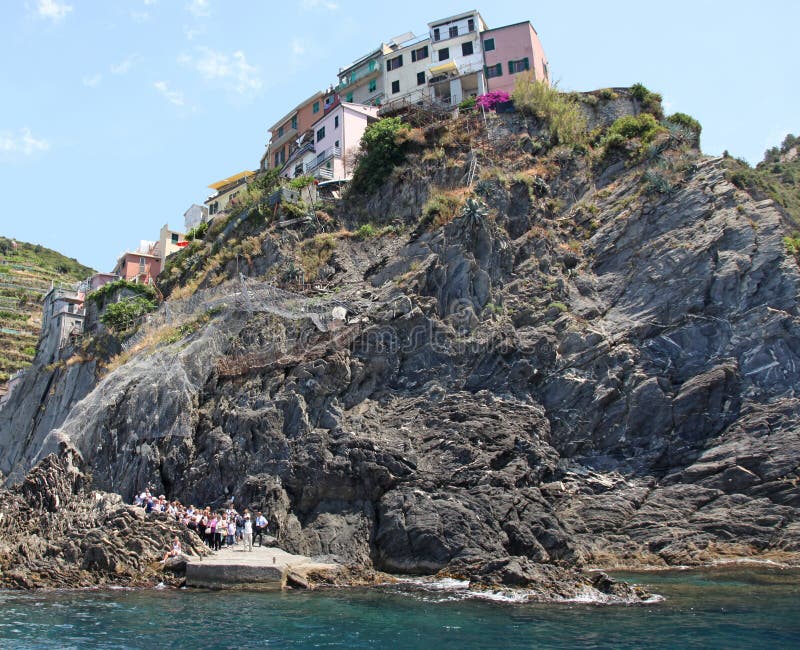 Italia Cinque Terre Riomaggiore Vista dal mare fotografia stock