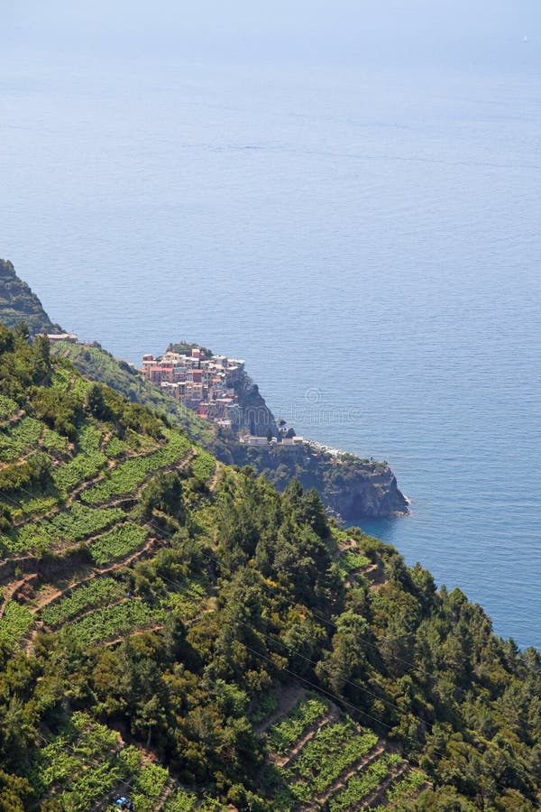 Italia Cinque Terre Riomaggiore Vista dal mare fotografia stock libera da diritti