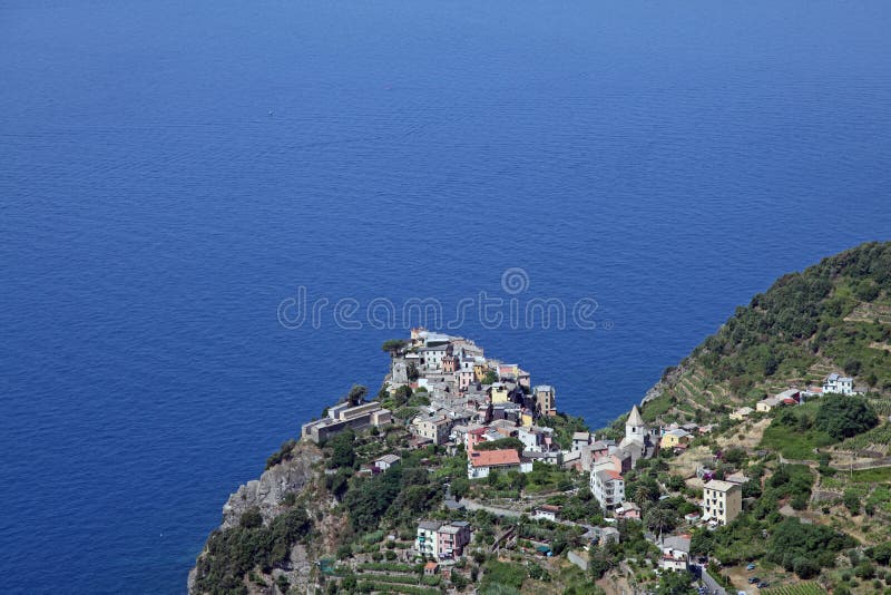Italia Cinque Terre Riomaggiore Vista dal mare immagini stock libere da diritti