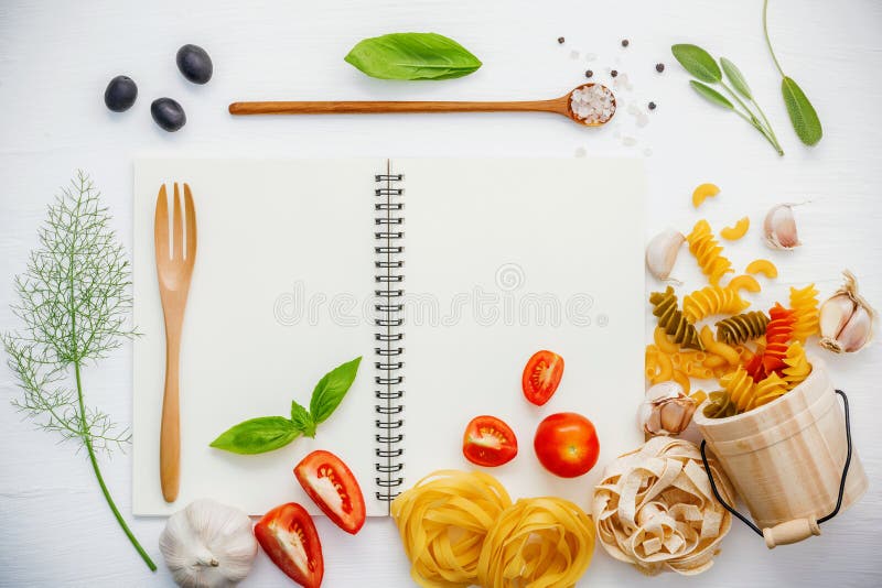 Italiaans voedselconcept en van het voedselmenu ontwerp Diverse deegwarenelbo royalty-vrije stock foto Italiaans voedselconcept en van het voedselmenu ontwerp Diverse deegwarenelbo royalty-vrije stock foto