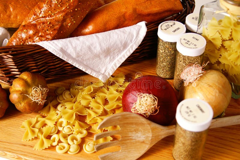 La preparazione di un pasto per la cena.