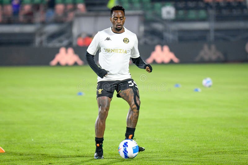 Florence, Italy. 16th Apr, 2022. Igor (Fiorentina) during ACF Fiorentina vs  Venezia FC, italian soccer Serie A match in Florence, Italy, April 16 2022  Credit: Independent Photo Agency/Alamy Live News Stock Photo - Alamy