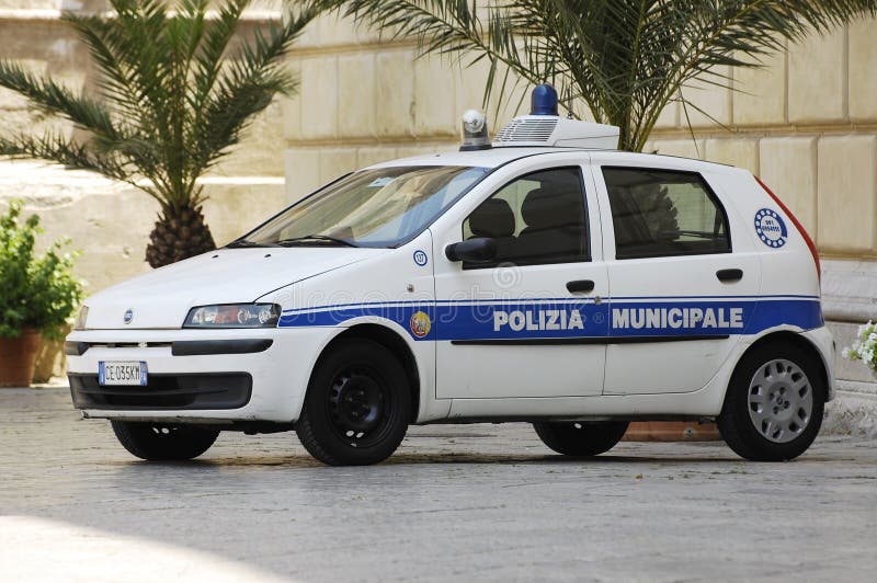 Italian police car editorial stock photo. Image of horizontal - 32706228