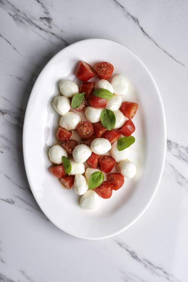 Italian salad caprese