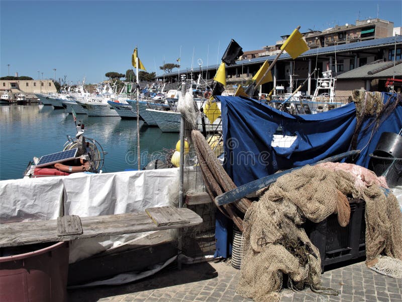 Italien, Fischereihafen von Civitavecchia lizenzfreies stockbild Italien, Fischereihafen von Civitavecchia lizenzfreies stockbild