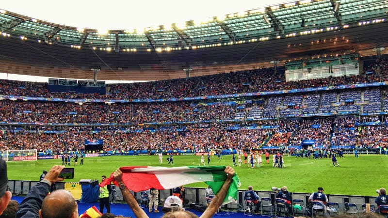 Italien Vs det Spanien Uefa-euroet 2016 royaltyfri foto Italien Vs det Spanien Uefa-euroet 2016 royaltyfri foto