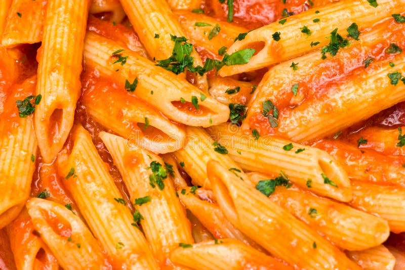 Italienische Teigwaren. Penne All&amp;#39;arrabbiata. Stockfoto - Bild von ...