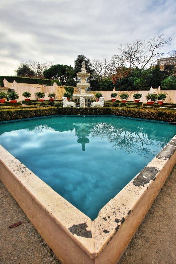 Italienischer RenaissanceGarten Stockfoto Bild von