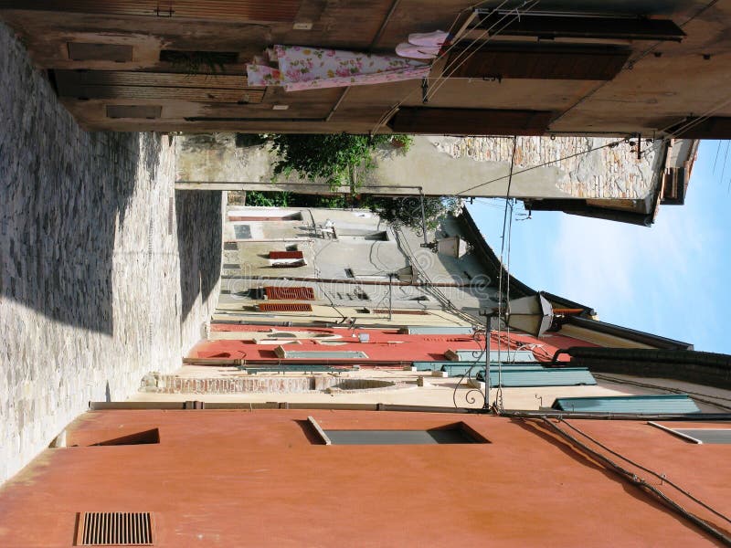 Italy cramped alleyway
