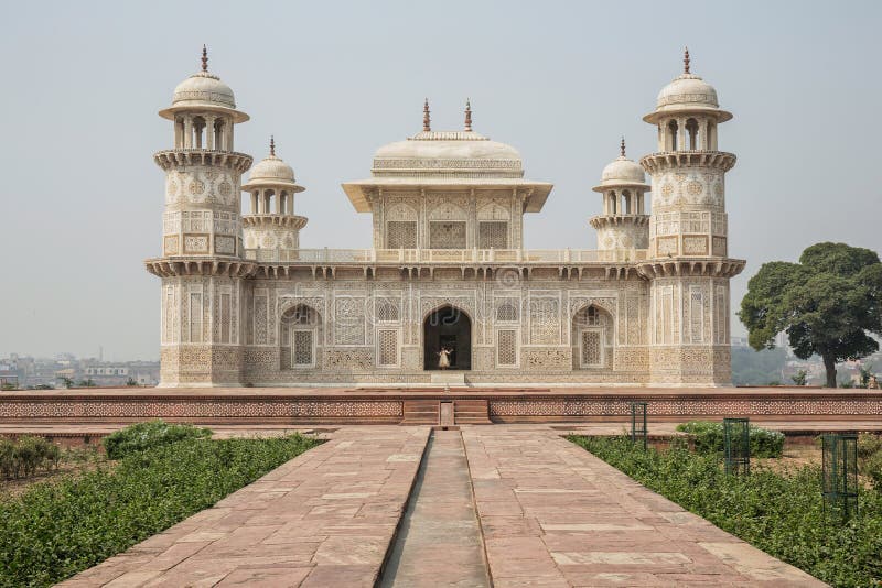 Itmad-Ud-Daulah` s Grab in Agra, Uttar Pradesh, Indien Auch gewusst lizenzfreies stockbild Itmad-Ud-Daulah` s Grab in Agra, Uttar Pradesh, Indien Auch gewusst lizenzfreies stockbild