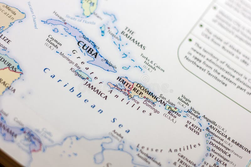 Word Haïti Sur Un Fond De Carte Du Monde Illustration Stock