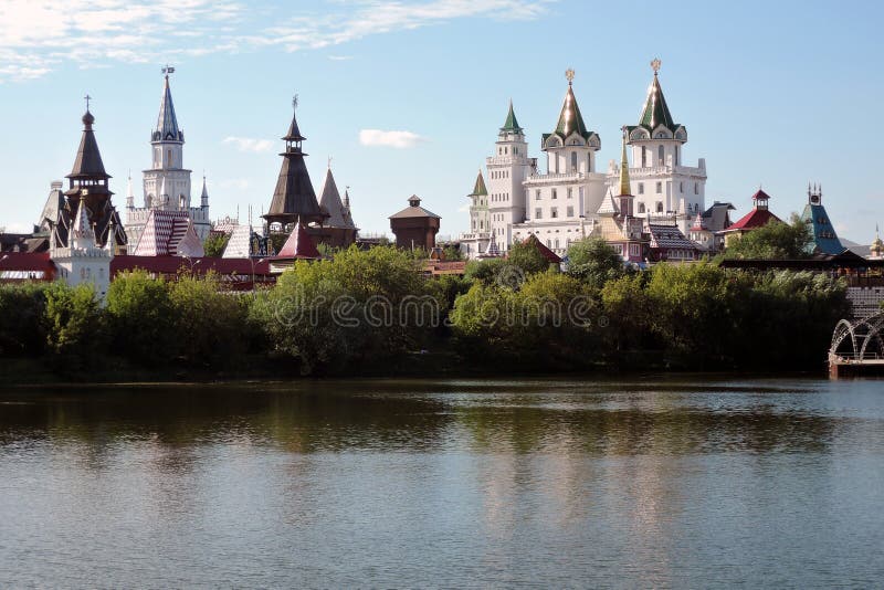 Izmailovo Kremlin en Moscú Foto de color fotos de archivo Izmailovo Kremlin en Moscú Foto de color fotos de archivo