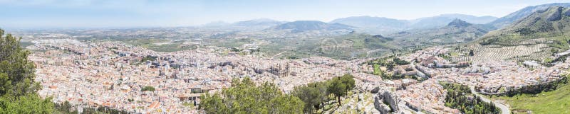 Jaen stadspanoramautsikt från Santa Catalina Cross siktspunkt, S fotografering för bildbyråer Jaen stadspanoramautsikt från Santa Catalina Cross siktspunkt, S fotografering för bildbyråer