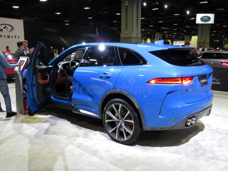 Jaguar F Pace SUV na targach samochodowych zdjęcia royalty free