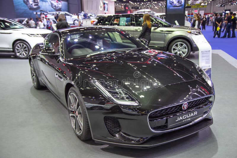 Jaguar F-typ kupé arkivbilder Jaguar F-typ kupé arkivbilder