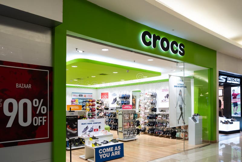 crocs store near me