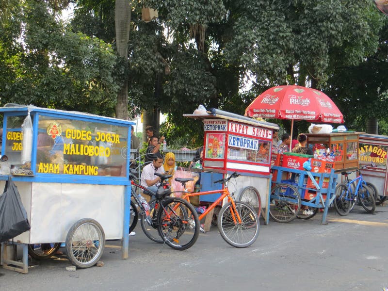 Street Food Vendors in Jakarta Editorial Photography - Image of trade