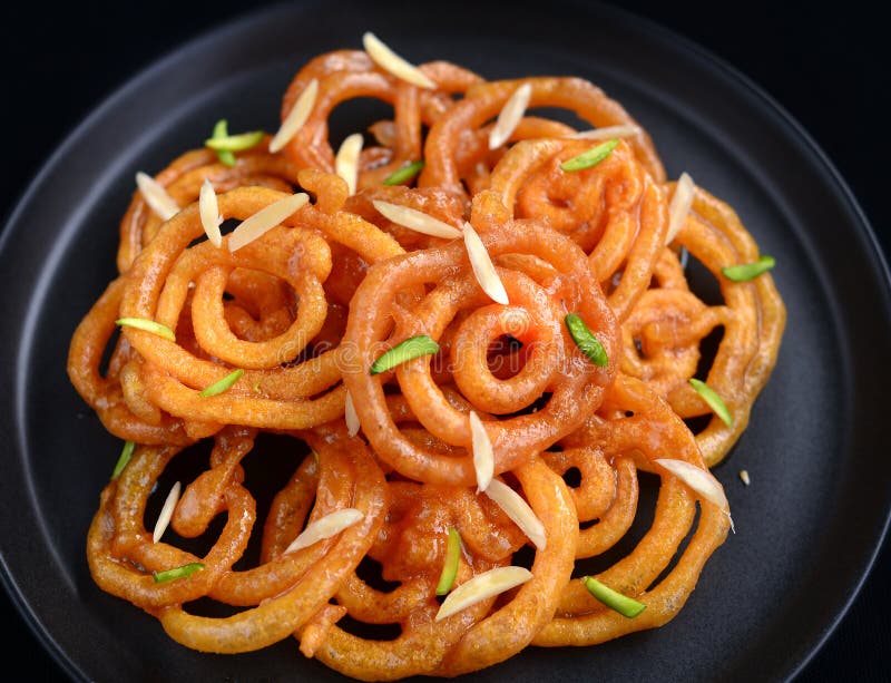 Fafda Jalebi. Fafda ,Jalebi, A gujarati snack , #ad, #Jalebi, #Fafda,  #snack, #gujarati #ad | Interesting food recipes, Food, Food dishes