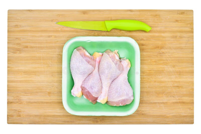 Jambes de poulet crues propres fraîches pilon photographie stock libre de droits Jambes de poulet crues propres fraîches pilon photographie stock libre de droits