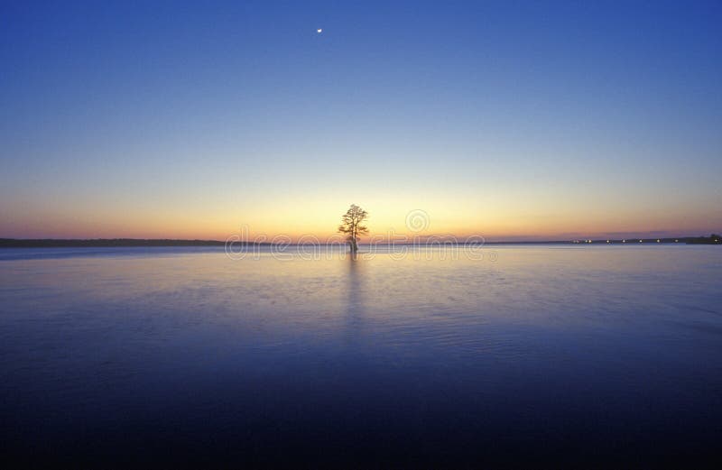 James River på solnedgången, Jamestown, VA
