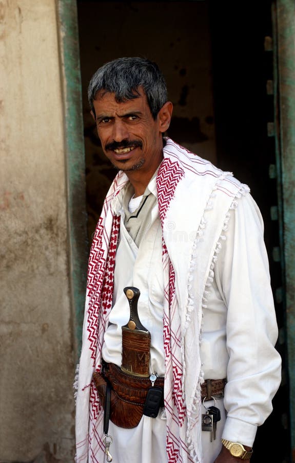Man from Yemen with Traditional Dagger Editorial Stock Photo - Image of  yemen, arabian: 29954263