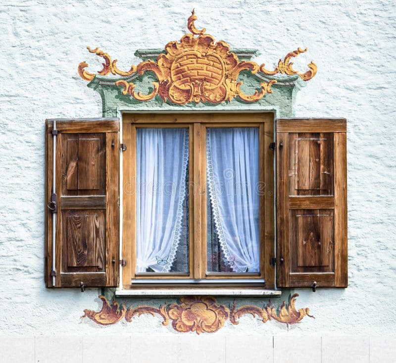 Janela bávara imagem de stock royalty free