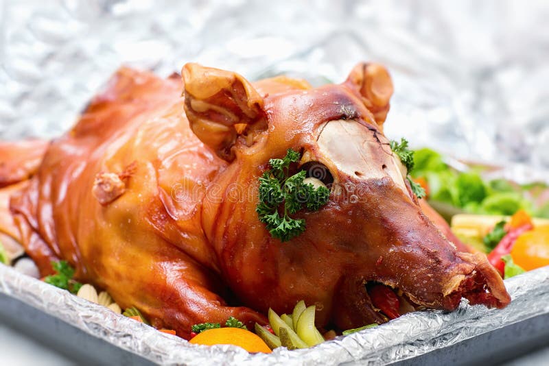 Jantar Do Natal. Carne De Porco Do Assado Foto de Stock - Imagem de  cozinhar, fazenda: 26259900