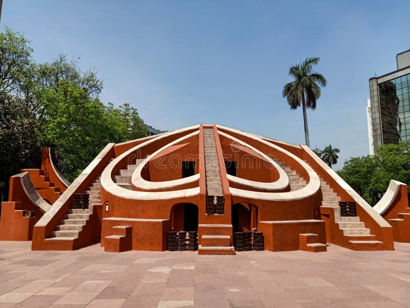 Jantar mantar is located in the modern city of New Delhi jantar mantar literally means instruments for measuring the harmony