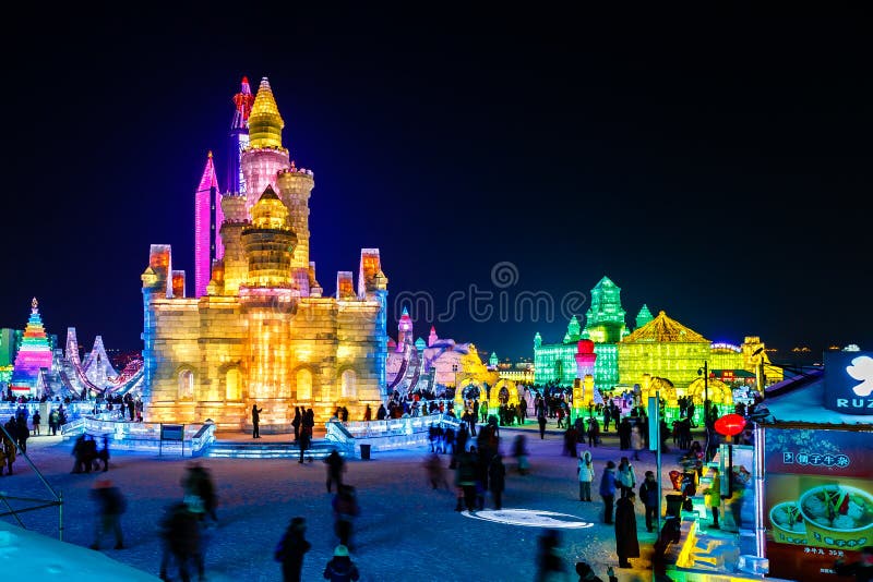 Janvier 2015 - Harbin, Chine - glace internationale et festival de neige images libres de droits Janvier 2015 - Harbin, Chine - glace internationale et festival de neige images libres de droits