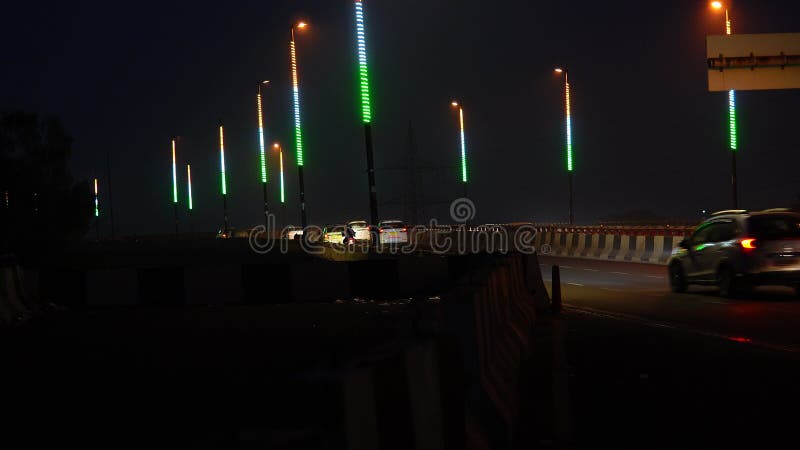 8 janvier 2024 route matinale à travers delhi india clips vidéos