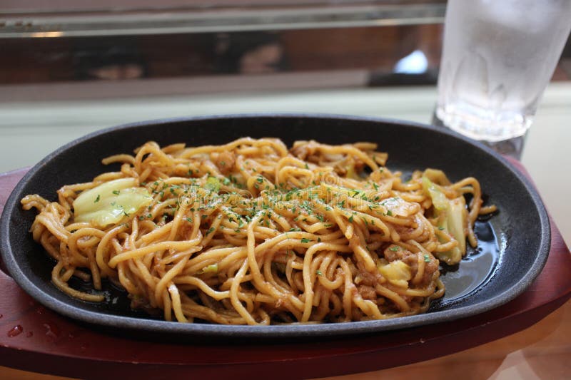 Japanese Cuisine: Yakisoba (Japanese Stir-fried Noodles) in Tokyo