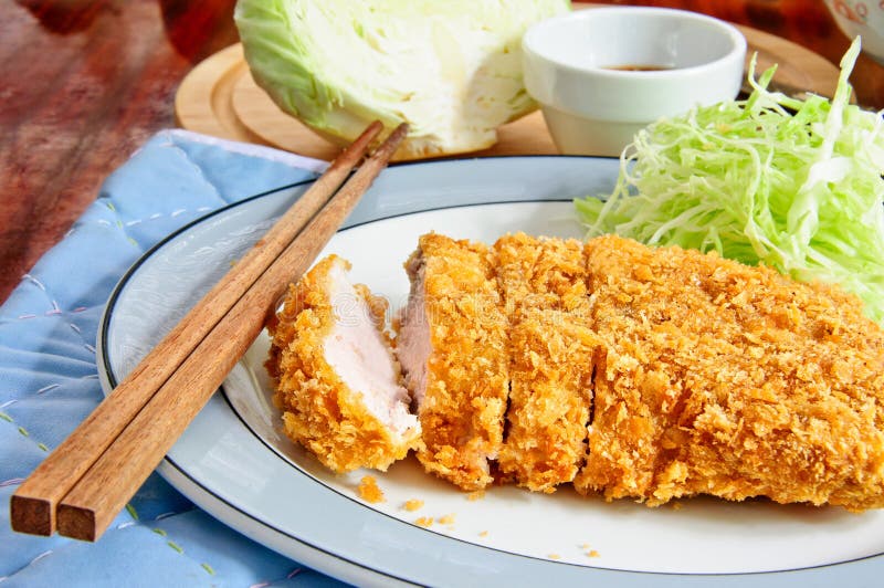 Japanisches frittiertes Schweinefleisch lizenzfreies stockbild Japanisches frittiertes Schweinefleisch lizenzfreies stockbild