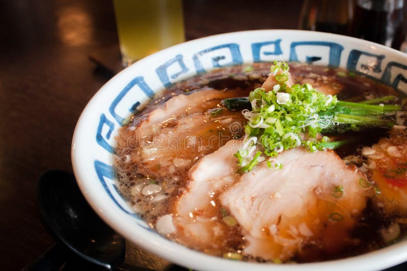 Japanse Shoyu Chashu ramen royalty-vrije stock afbeelding Japanse Shoyu Chashu ramen royalty-vrije stock afbeelding