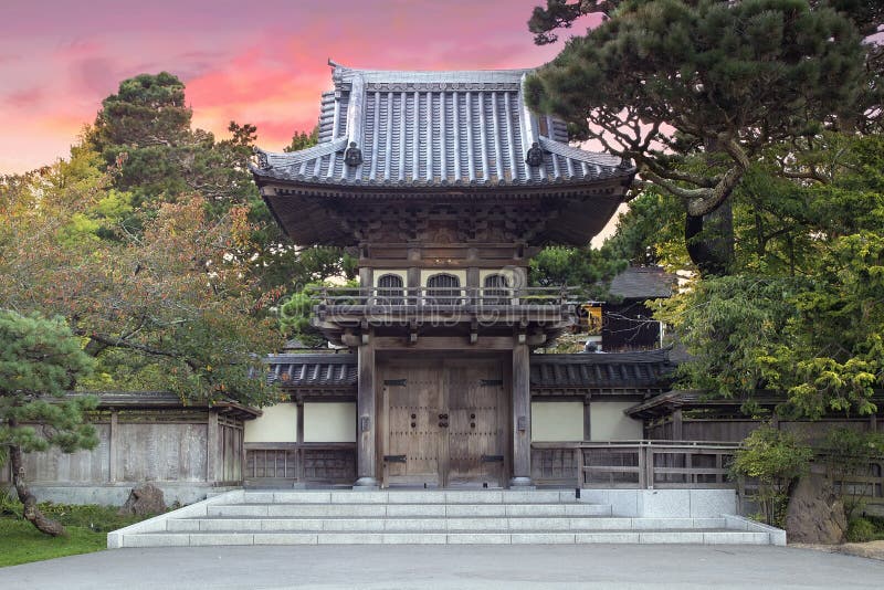 Japansk ingång för teträdgård fotografering för bildbyråer Japansk ingång för teträdgård fotografering för bildbyråer
