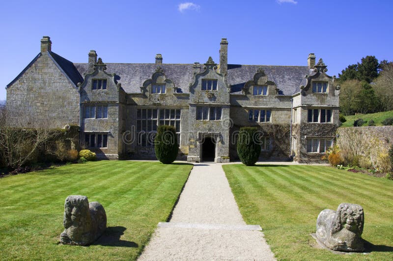 Trerice, casa de campo e jardim foto de stock