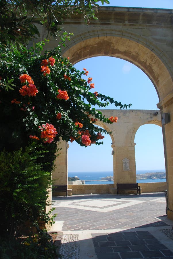 Jardins e arcos foto de stock Jardins e arcos foto de stock