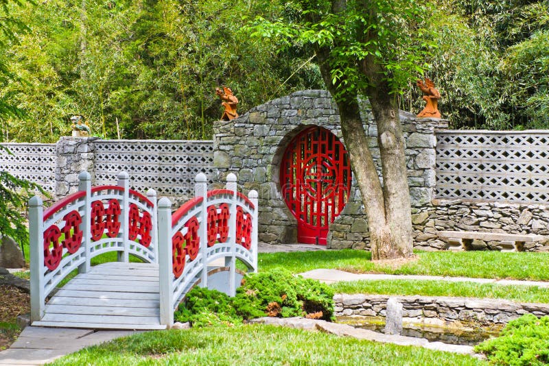 Formal public gardens. Section of gardens is the Asian Gardens. Located at the Glen Burnie Gardens in Winchester, Frederick County, Shenandoah Valley, Virginia, USA. Formal public gardens. Section of gardens is the Asian Gardens. Located at the Glen Burnie Gardens in Winchester, Frederick County, Shenandoah Valley, Virginia, USA.