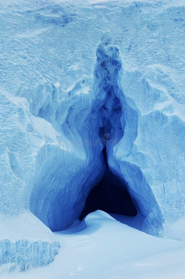 Jaskini antarctic lodu