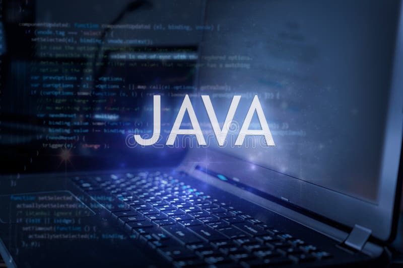 Java字样置于笔记本电脑和代码背景下。学习Java编程语言，计算机课程，培训 图库摄影