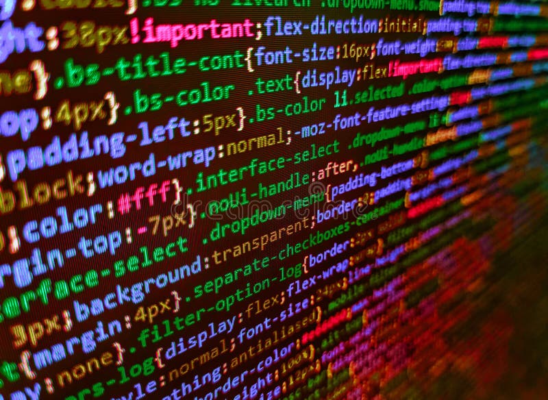 括号软件中的 Javascript 代码。显示器屏幕上的 IT 编程。Javascript 函数、变量、对象。浅景深 免版税库存照片