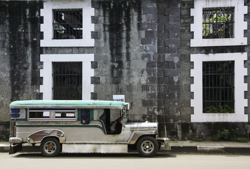 Jeepney manila intra muros Filipinas do vintage