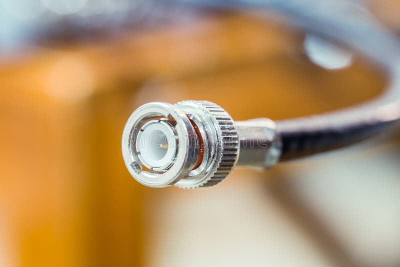 Jefe del primer del cable RG6 RGB TV del CCTV coaxial imágenes de archivo libres de regalías Jefe del primer del cable RG6 RGB TV del CCTV coaxial imágenes de archivo libres de regalías
