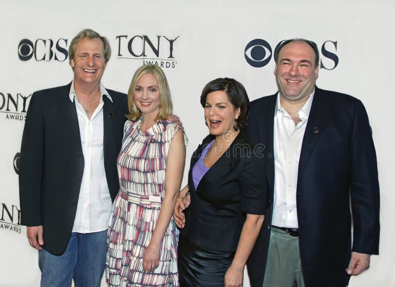 Jeff Daniels, Hope Davis, Marcia Gay Harden, and James Gandolfini